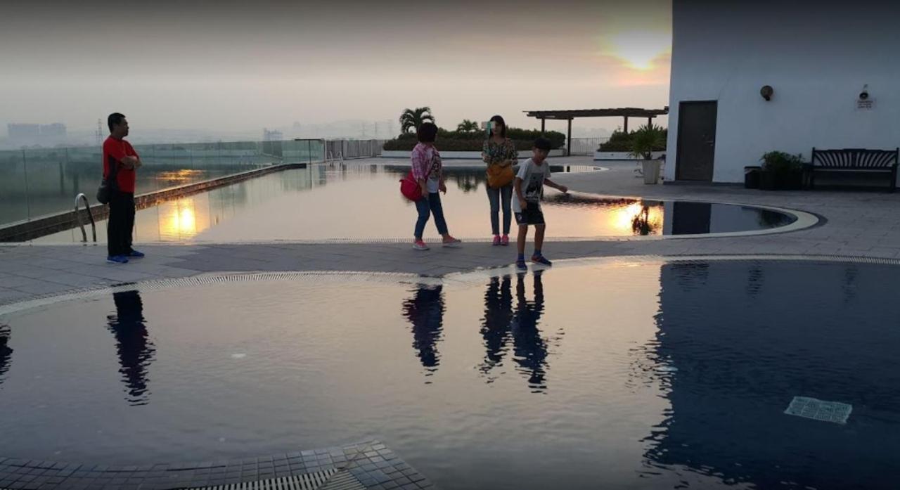 Bayu Marina Residence 3 Mins Away Mid Valley Southkey Τζόχορ Μπάχρου Εξωτερικό φωτογραφία