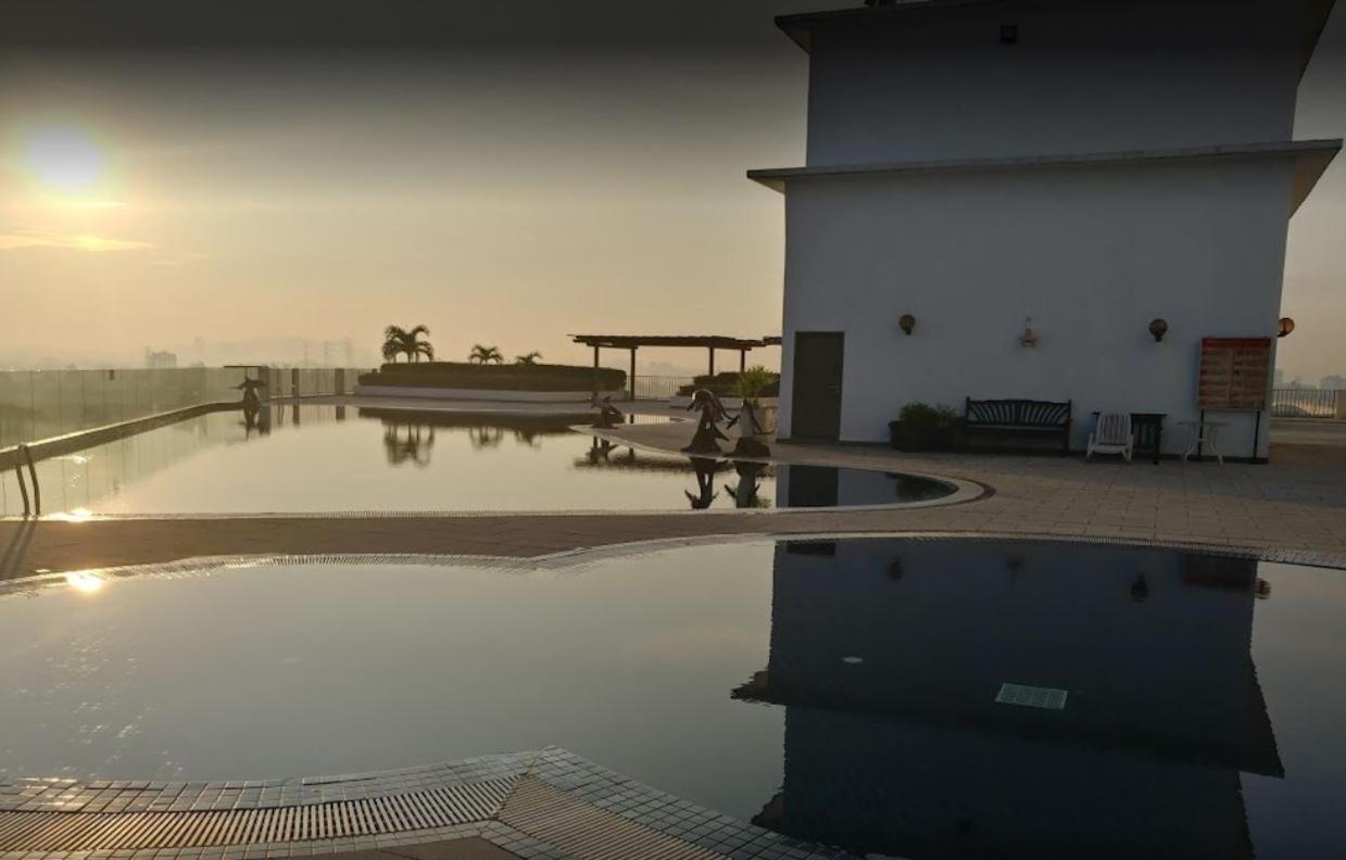 Bayu Marina Residence 3 Mins Away Mid Valley Southkey Τζόχορ Μπάχρου Εξωτερικό φωτογραφία